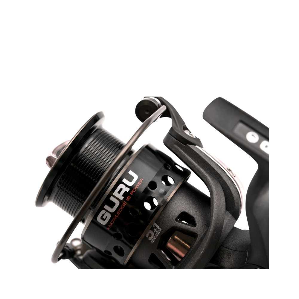 GAC055 Kołowrotek Guru A-Class 4000