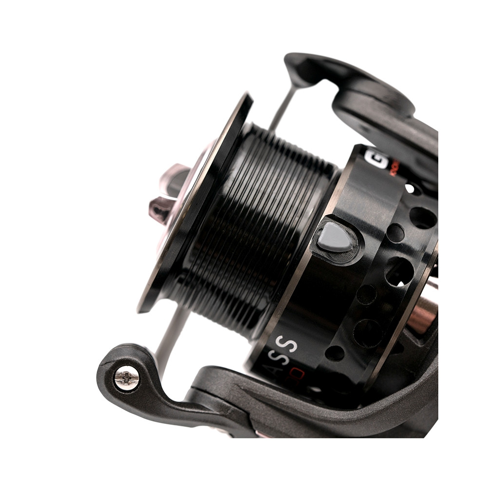 GAC055 Kołowrotek Guru A-Class 4000