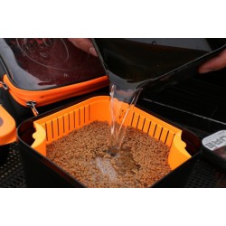 Wkładka do pudełka Guru Bait Strainer - 3.3 PINT