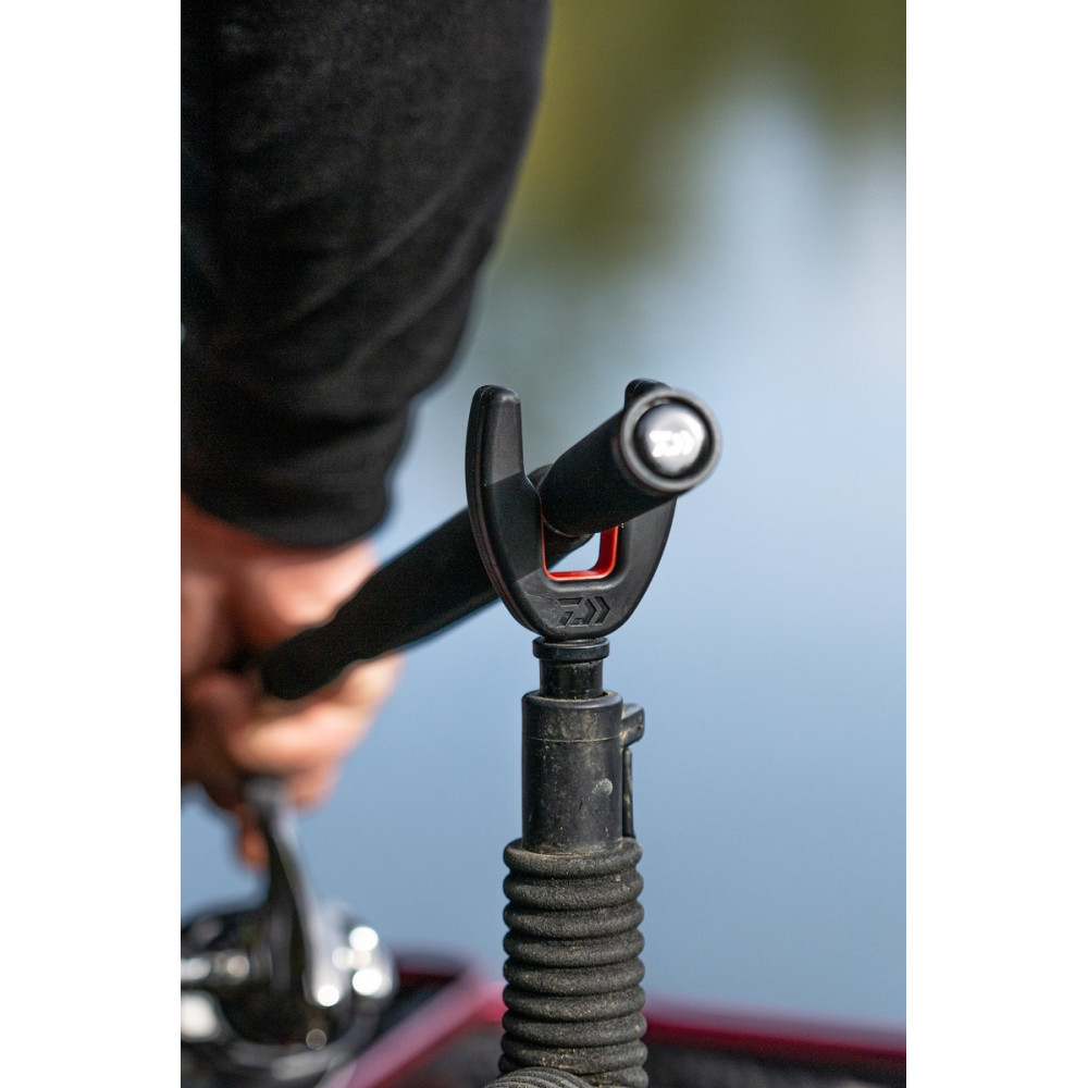 13406-000 Podpórka Daiwa N'ZON Dual Rear Rod Rest