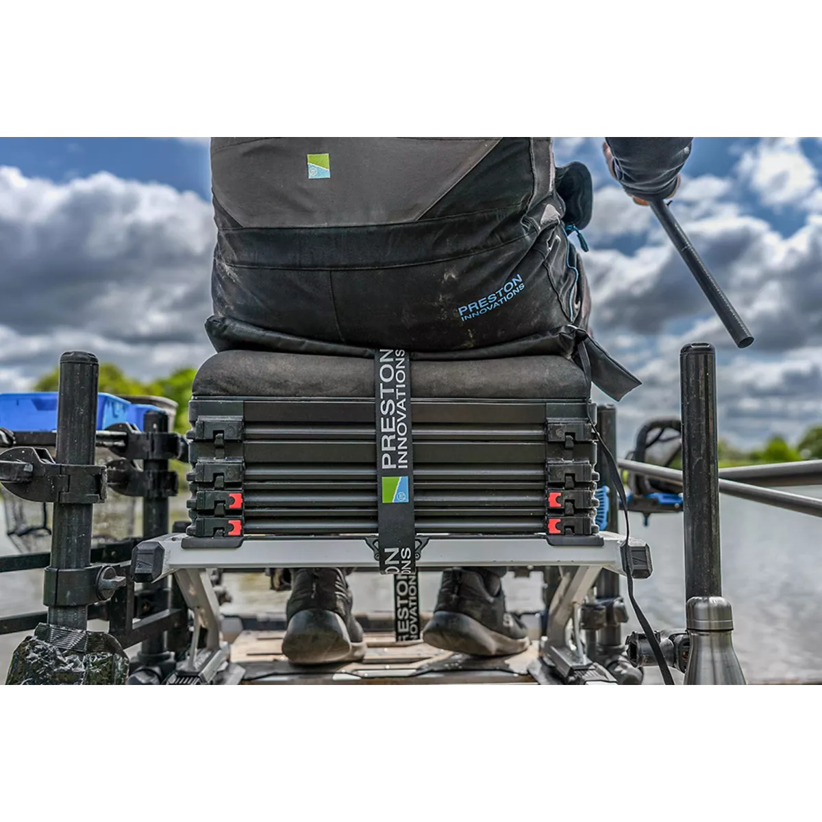 Podgrzewana poduszka na siedzisko Preston ThermaTECH Heated Seat Cushion