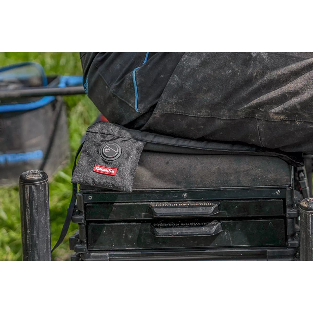 Podgrzewana poduszka na siedzisko Preston ThermaTECH Heated Seat Cushion