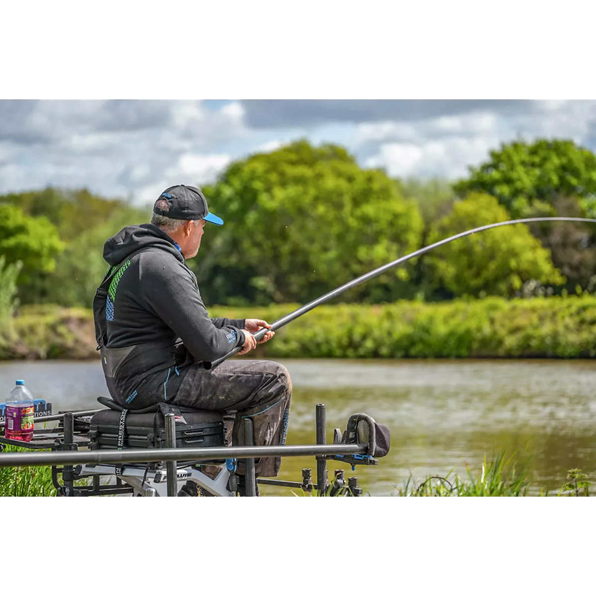 Podgrzewana poduszka na siedzisko Preston ThermaTECH Heated Seat Cushion