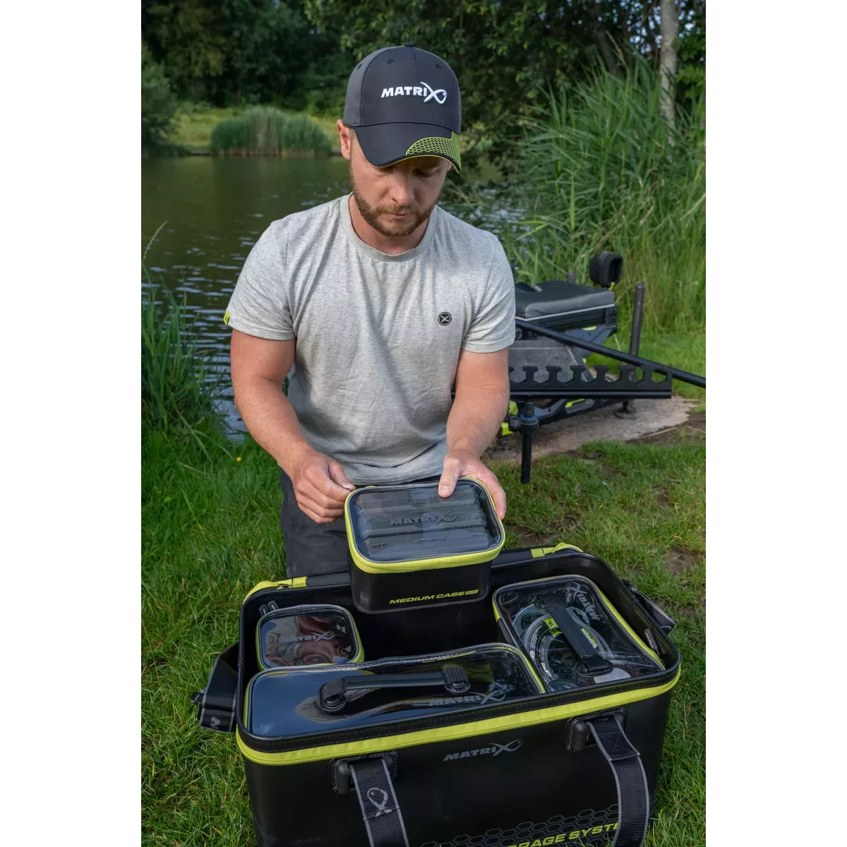 Organizer Matrix EVA Case - MEdium 200 GLU169