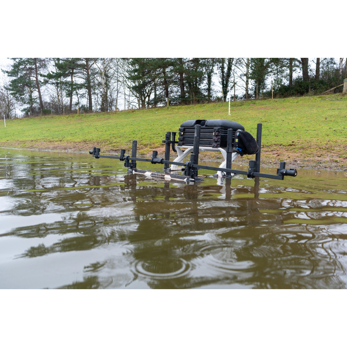 P0110102 Belka na akcesoria Preston OFFBOX - Snaplok Tool Bar XL