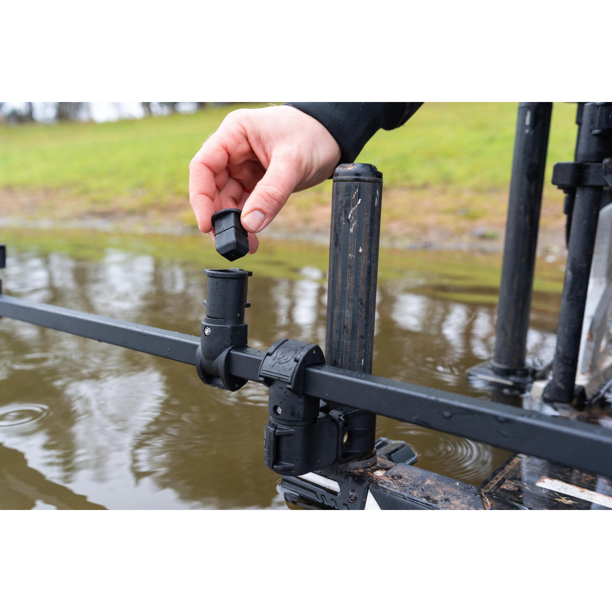 P0110102 Belka na akcesoria Preston OFFBOX - Snaplok Tool Bar XL