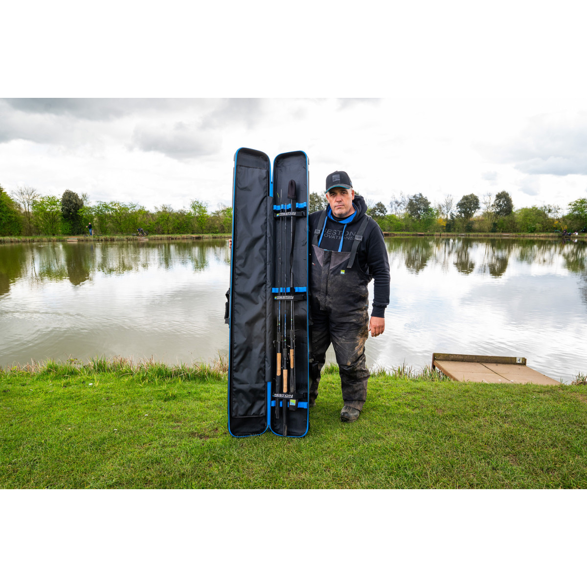 P0130128 Pokrowiec Preston Hardcase Rod Safe