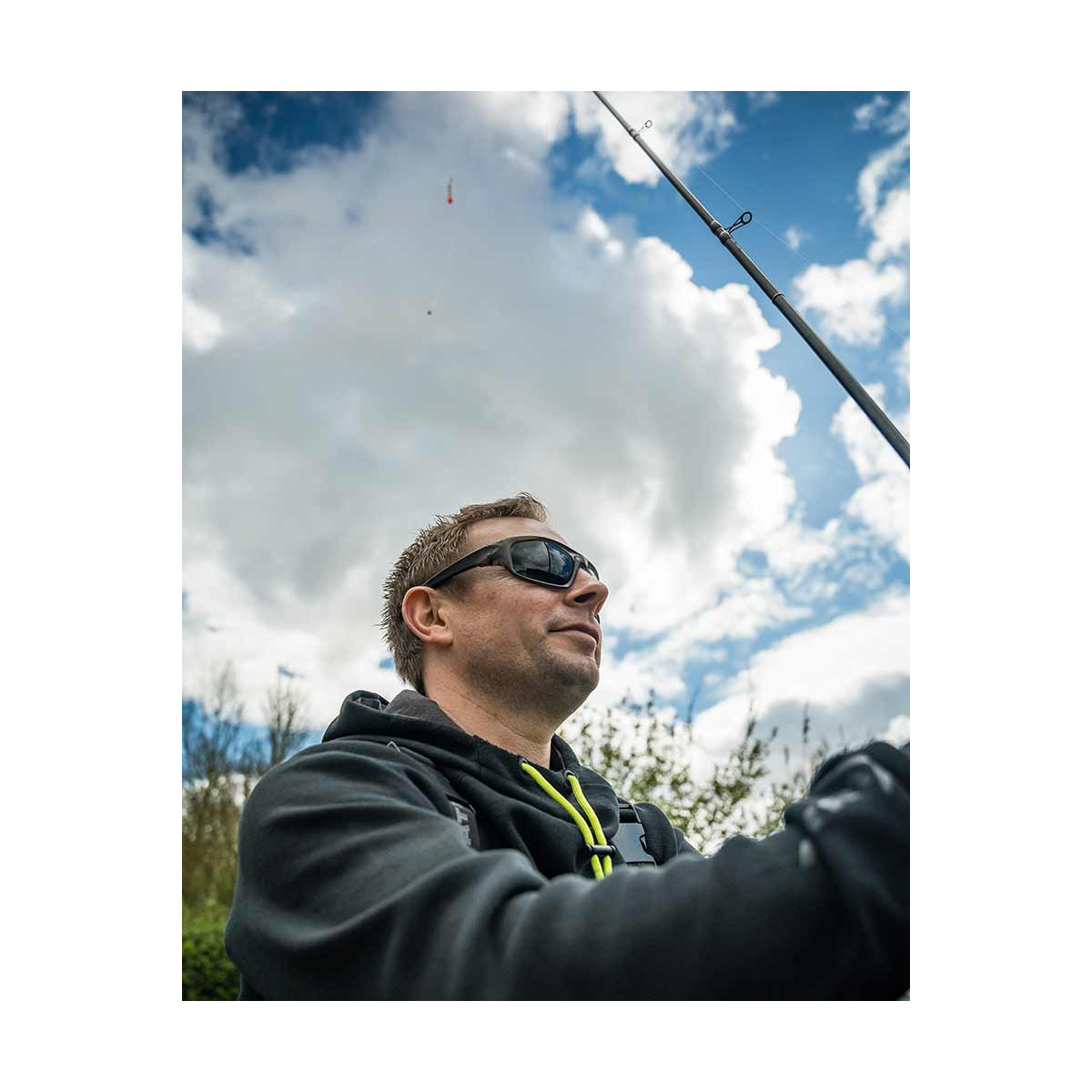 GSN003 Okulary Matrix Polarised Sunglasses - Wraps