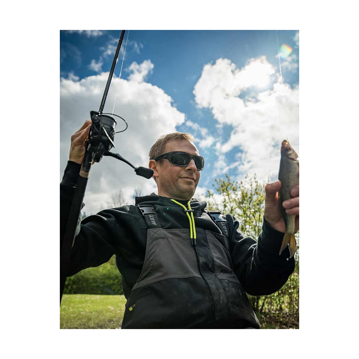 GSN003 Okulary Matrix Polarised Sunglasses - Wraps