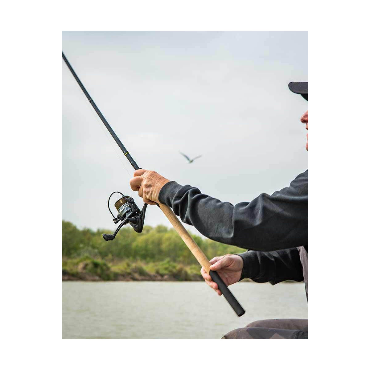 Kołowrotek Matrix Aquos Ultra