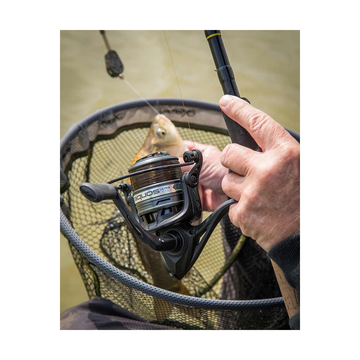 Kołowrotek Matrix Aquos Ultra