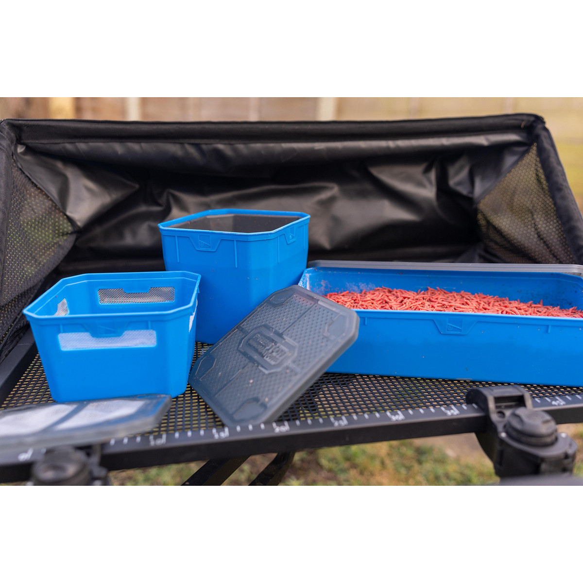 P0260015 Pudełko Preston Bait Tub - 4 Pint / 2.3L