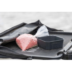 P0260016 Wkładka do pudełka Preston Maggot Riddle - 2 Pint / 1.2L