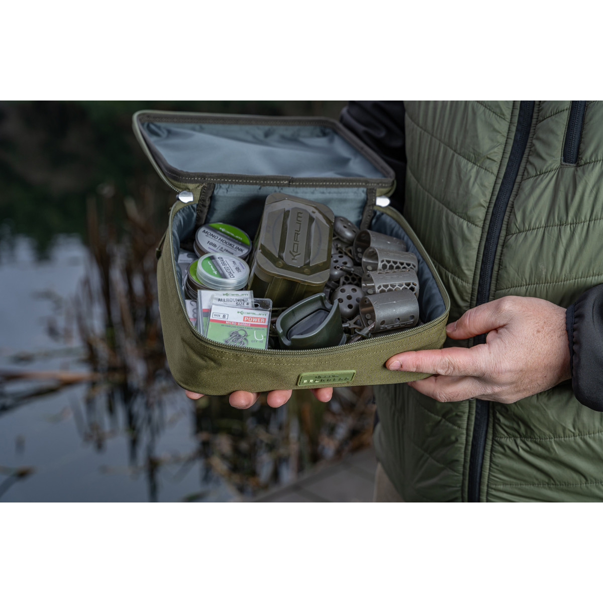 K0290107 Organizer Korum Hardcase Pouch - 4L