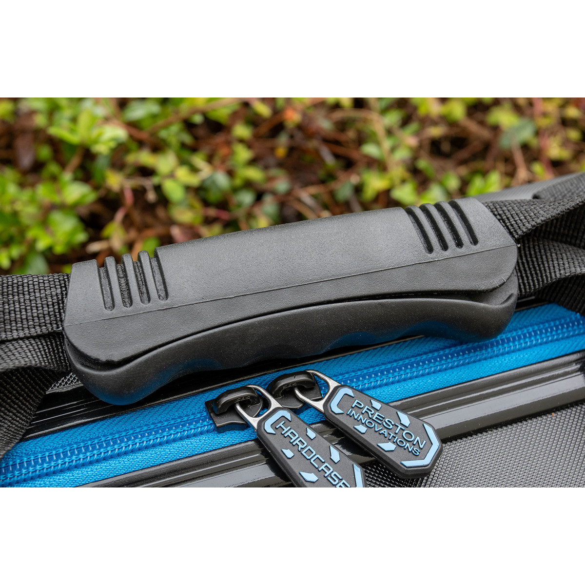 P0130138 Pokrowiec Preston Hardcase Pole Safe