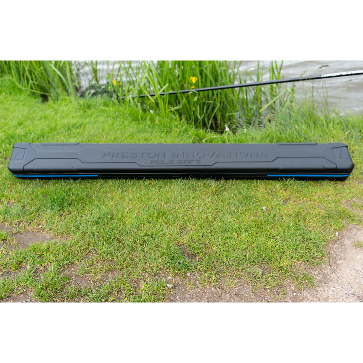 P0130138 Pokrowiec Preston Hardcase Pole Safe