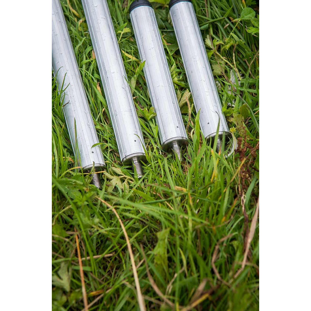 Trzpienie do nóg Matrix Black Leg Extensions Silver