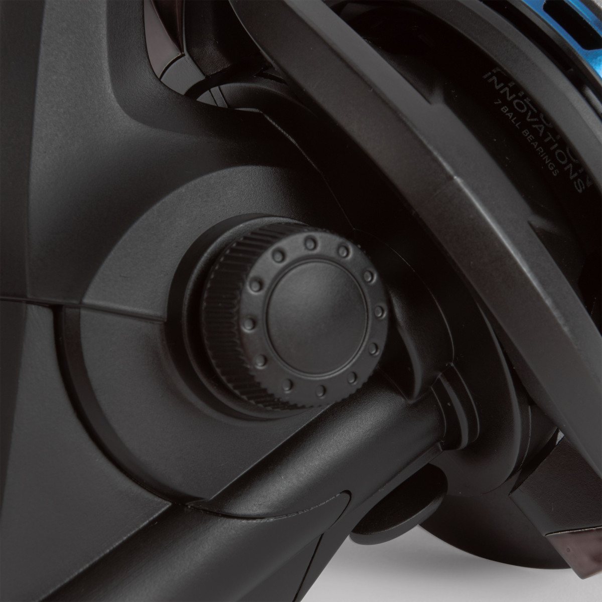 P0010040 Kołowrotek Preston Extremity XTR