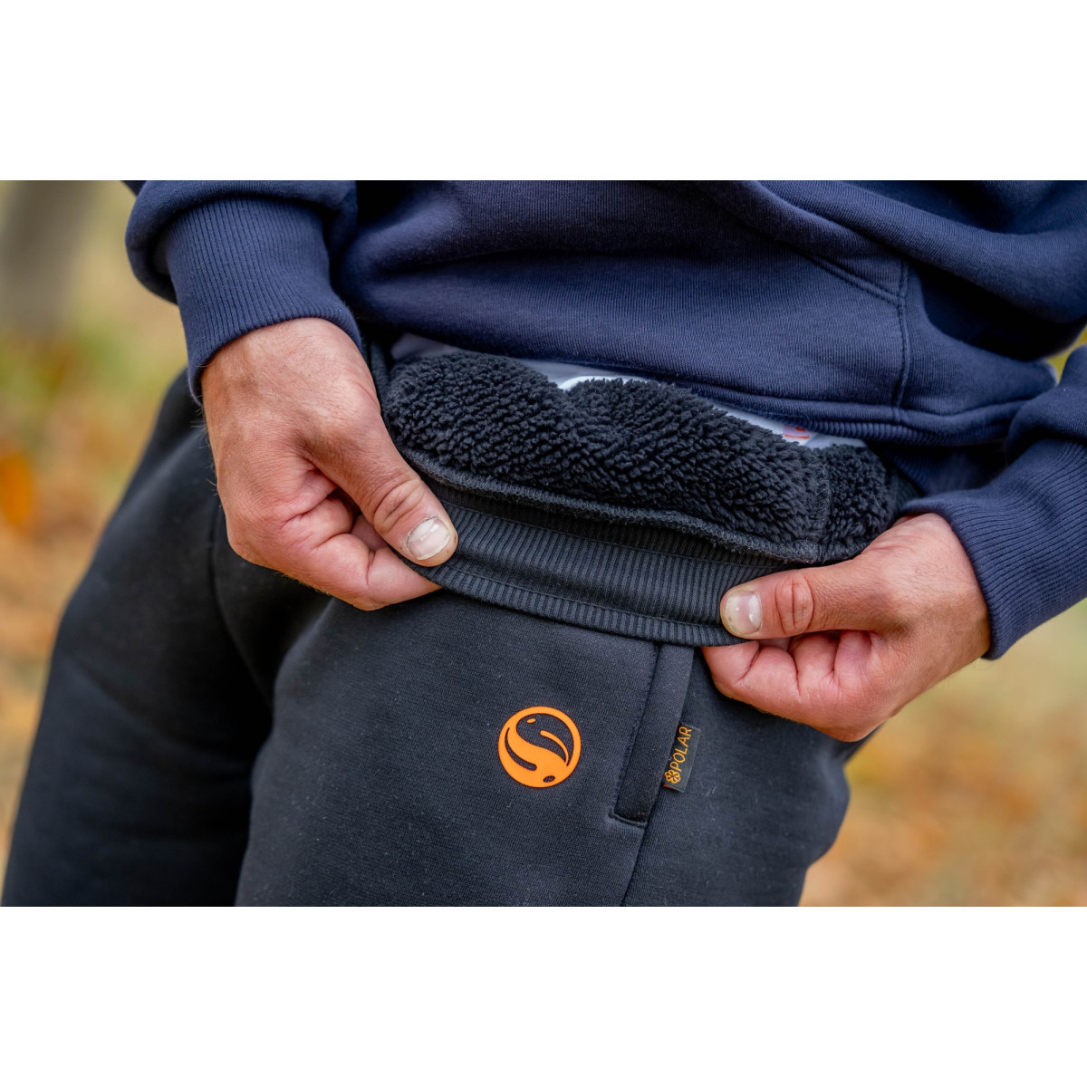 GCL356 Spodnie Guru Polar Joggers Black - roz. XS