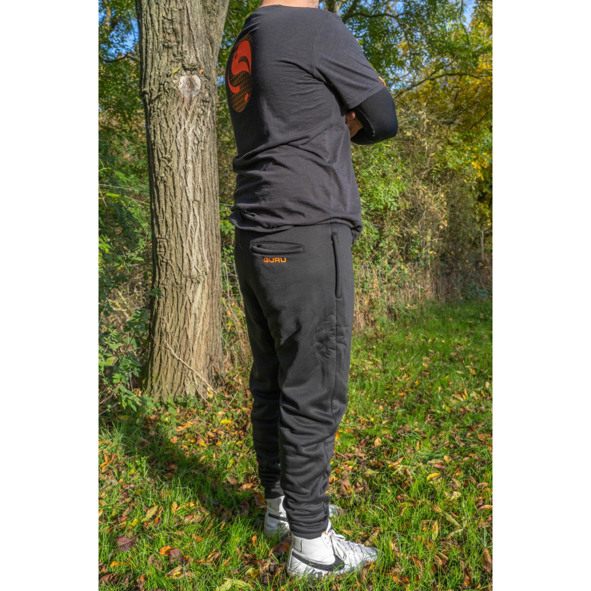 GCL356 Spodnie Guru Polar Joggers Black - roz. XS
