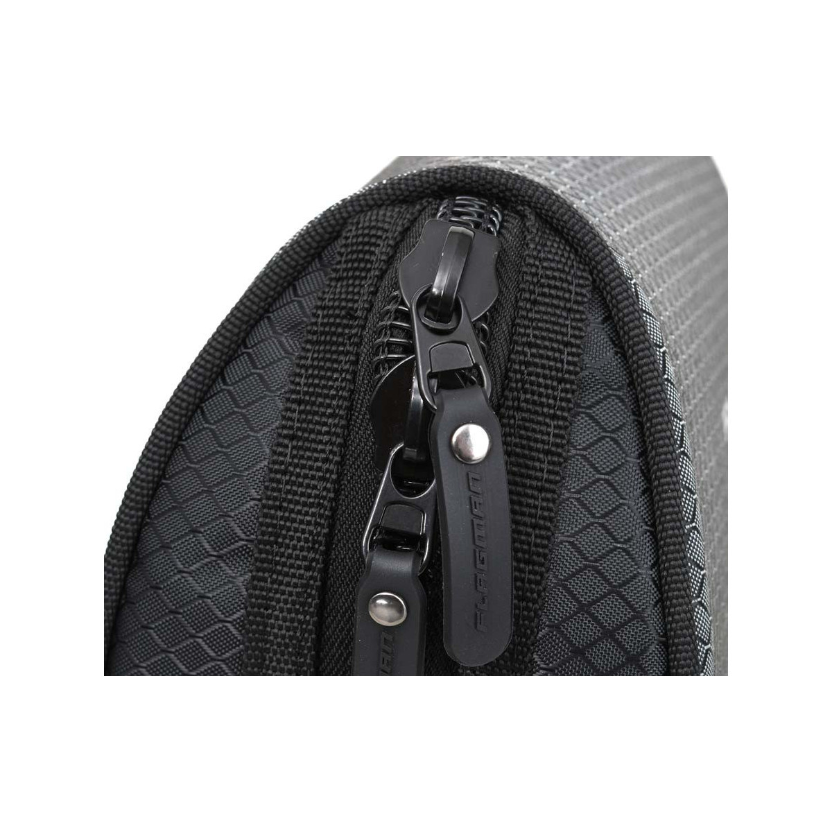 Pokrowiec na kołowrotek Flagman Pro Competition Reel Bag Hard Inside FPC026