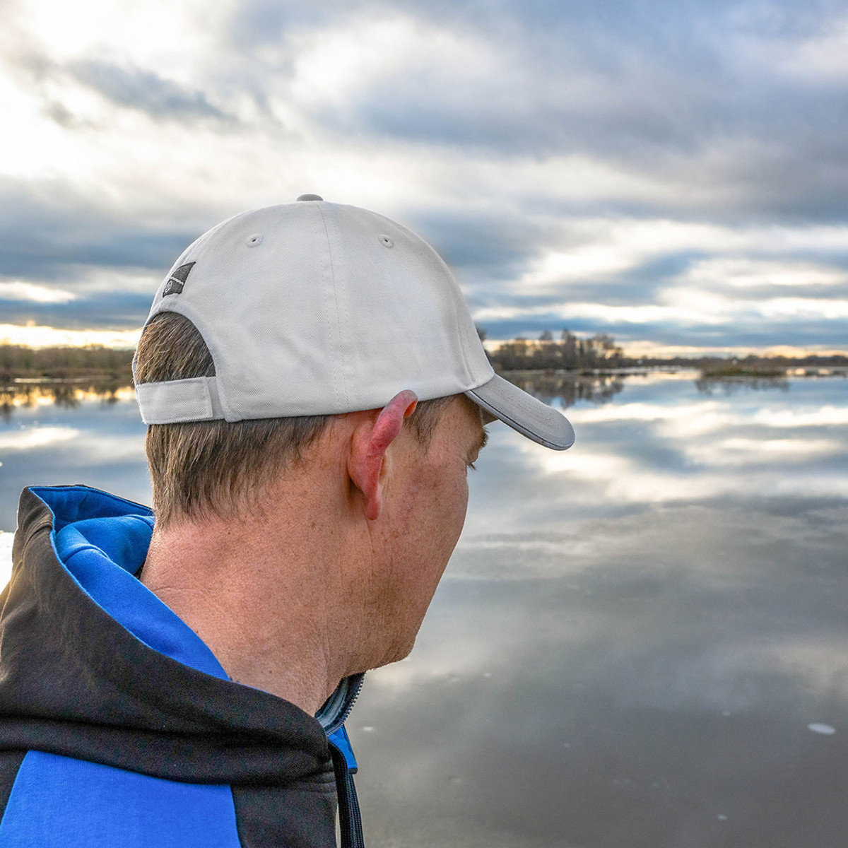 Czapka z daszkiem Preston White PI Logo Cap P0200569