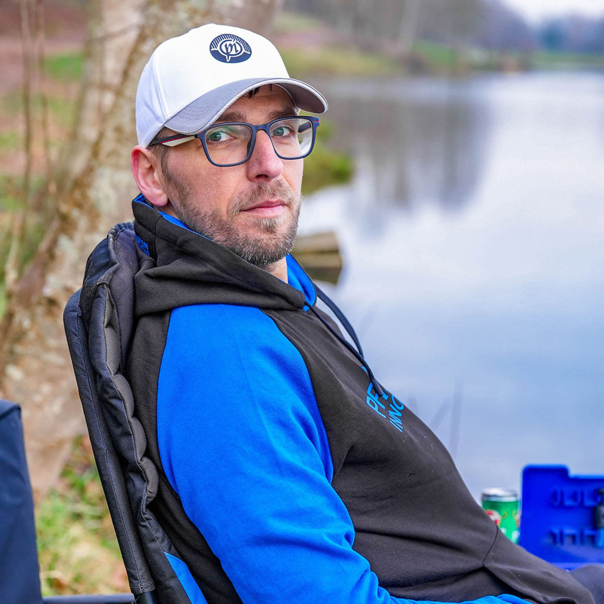 Czapka z daszkiem Preston White PI Logo Cap P0200569