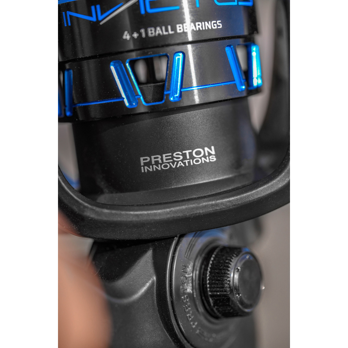 Kołowrotek Preston Invictus