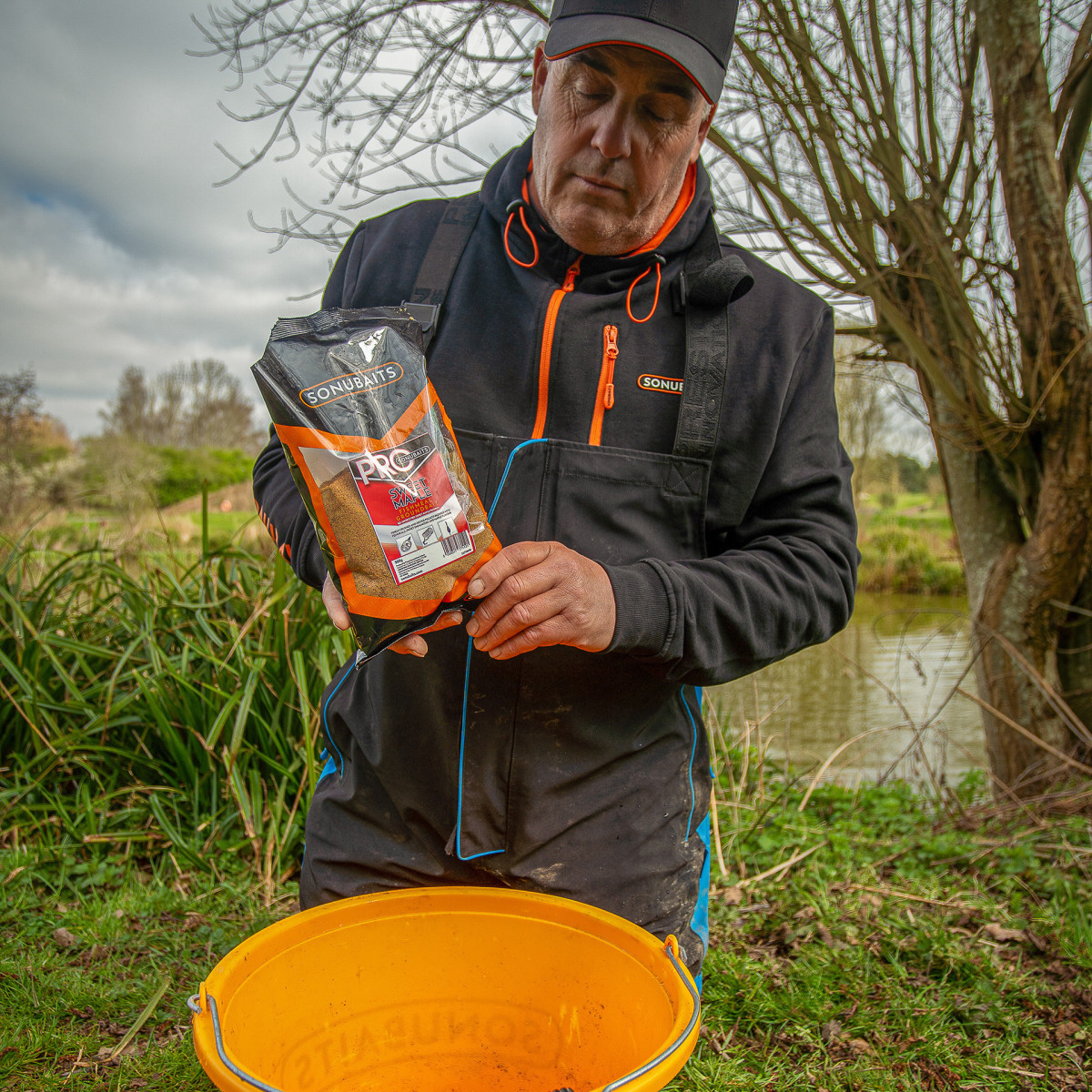 S1770050 Zanęta Sonubaits Pro Groundbait 900g - Sweet Maple