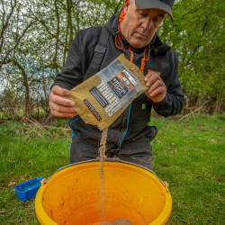 S1780038 Zanęta Sonubaits So Natural 1kg - Sweet Skimmer Dark