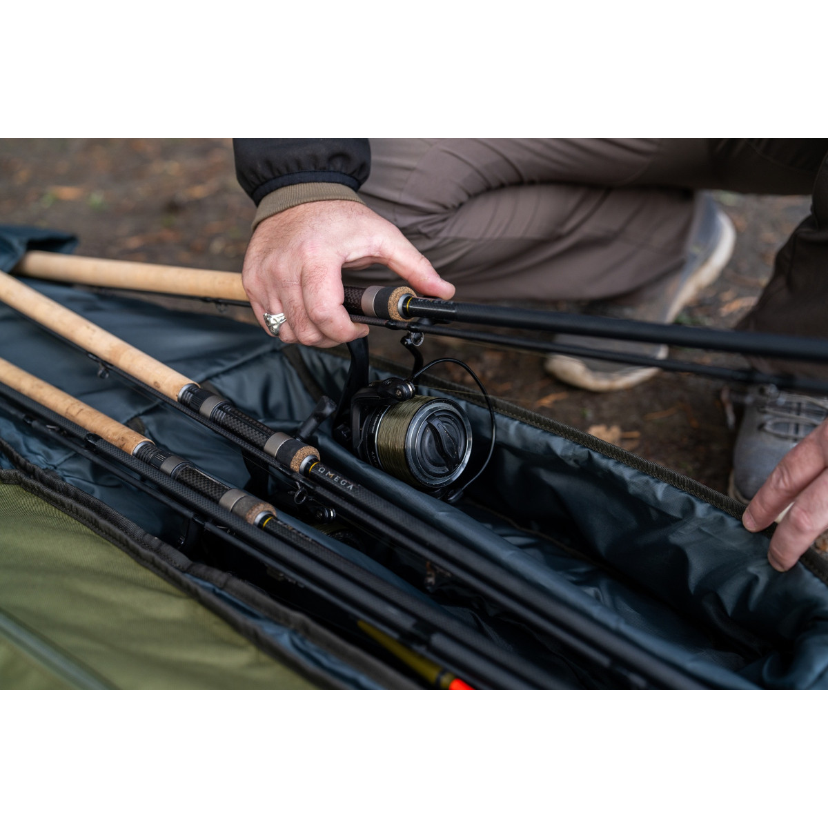 K0290128 Pokrowiec Korum Progress Folding Holdall 3 Rod - 196cm