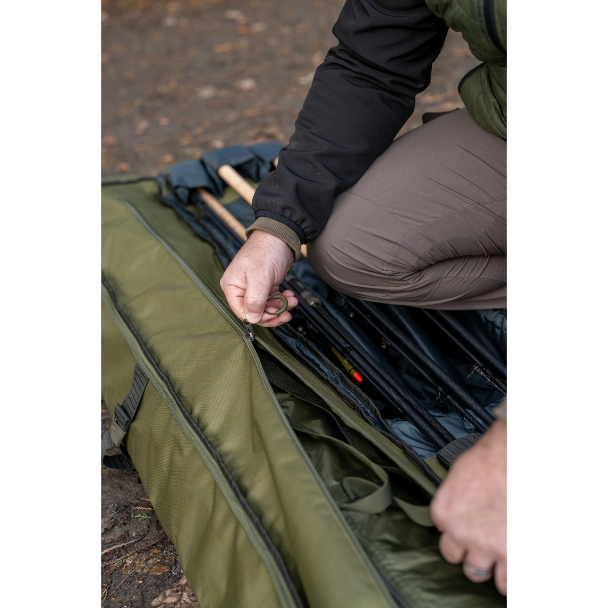 K0290128 Pokrowiec Korum Progress Folding Holdall 3 Rod - 196cm