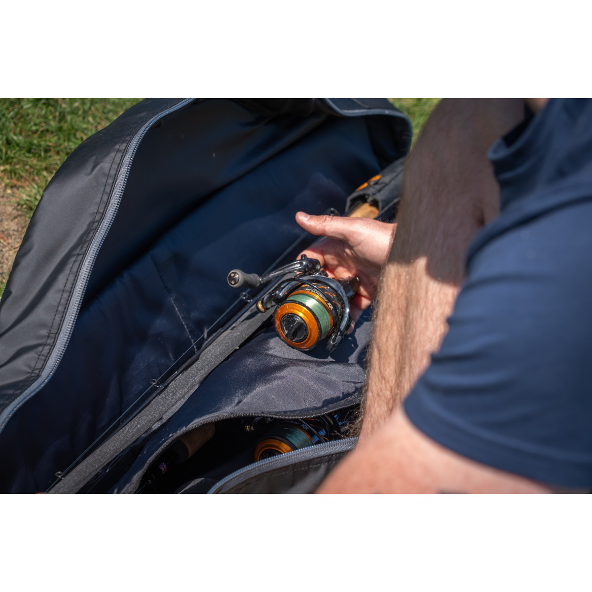 GLG041 Pokrowiec Guru Team Guru 2 Rod Holdall