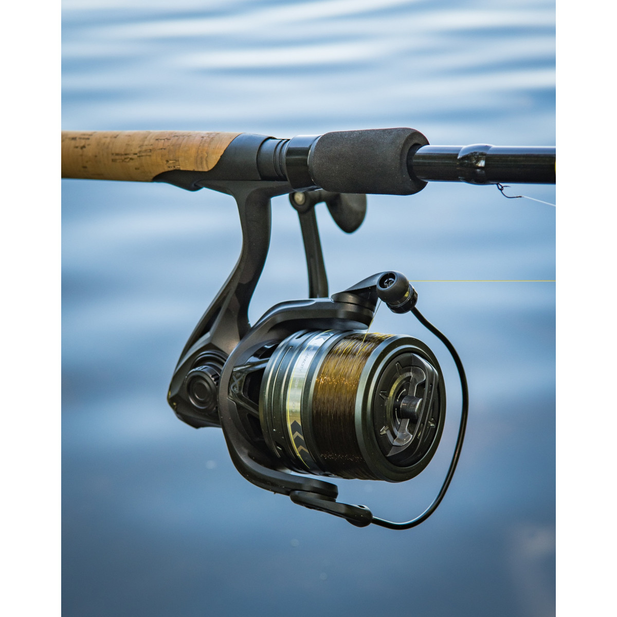 GRL040 Kołowrotek Matrix Aquos Ultra 6000