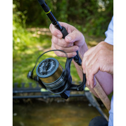 GRL040 Kołowrotek Matrix Aquos Ultra 6000