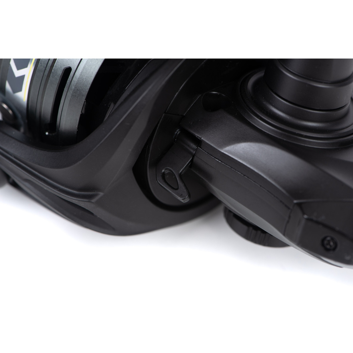 GRL040 Kołowrotek Matrix Aquos Ultra 6000