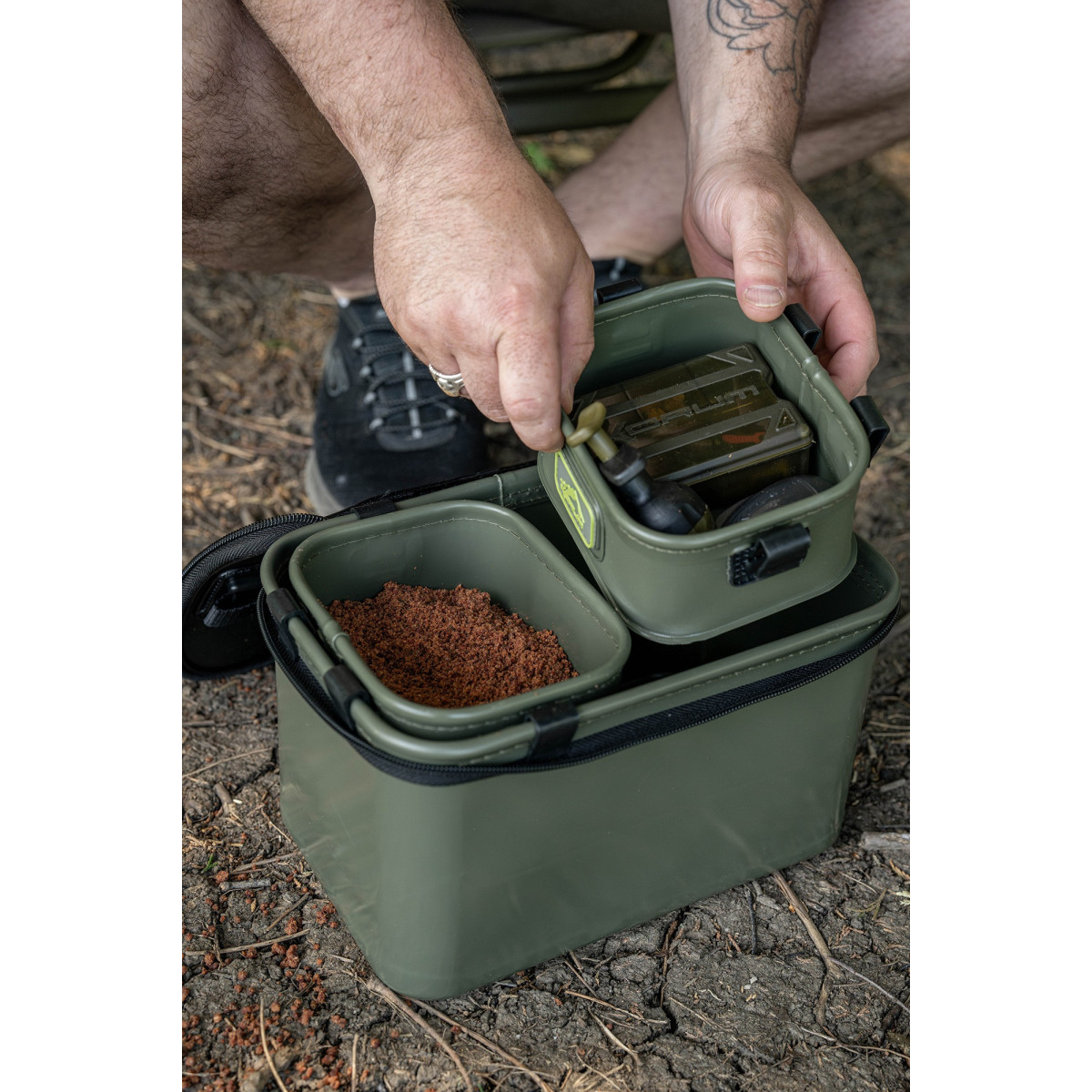 K0290137 Zestaw Korum EVA Solid Bait Station - 8L