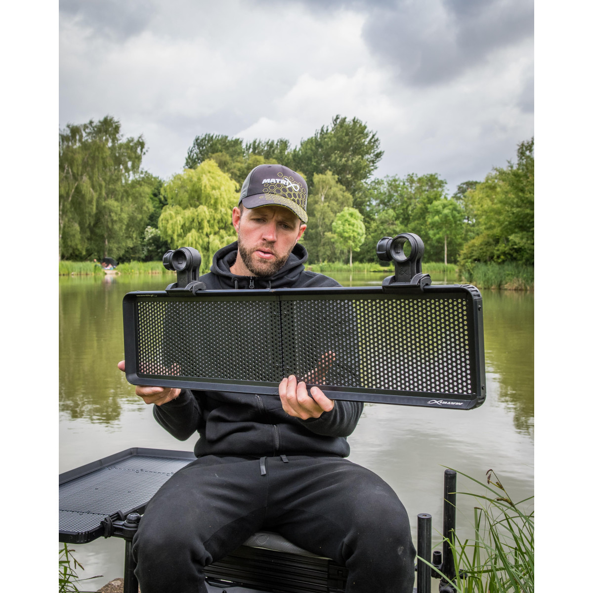 GBA076 Tacka Matrix Folding Side Tray - Slim