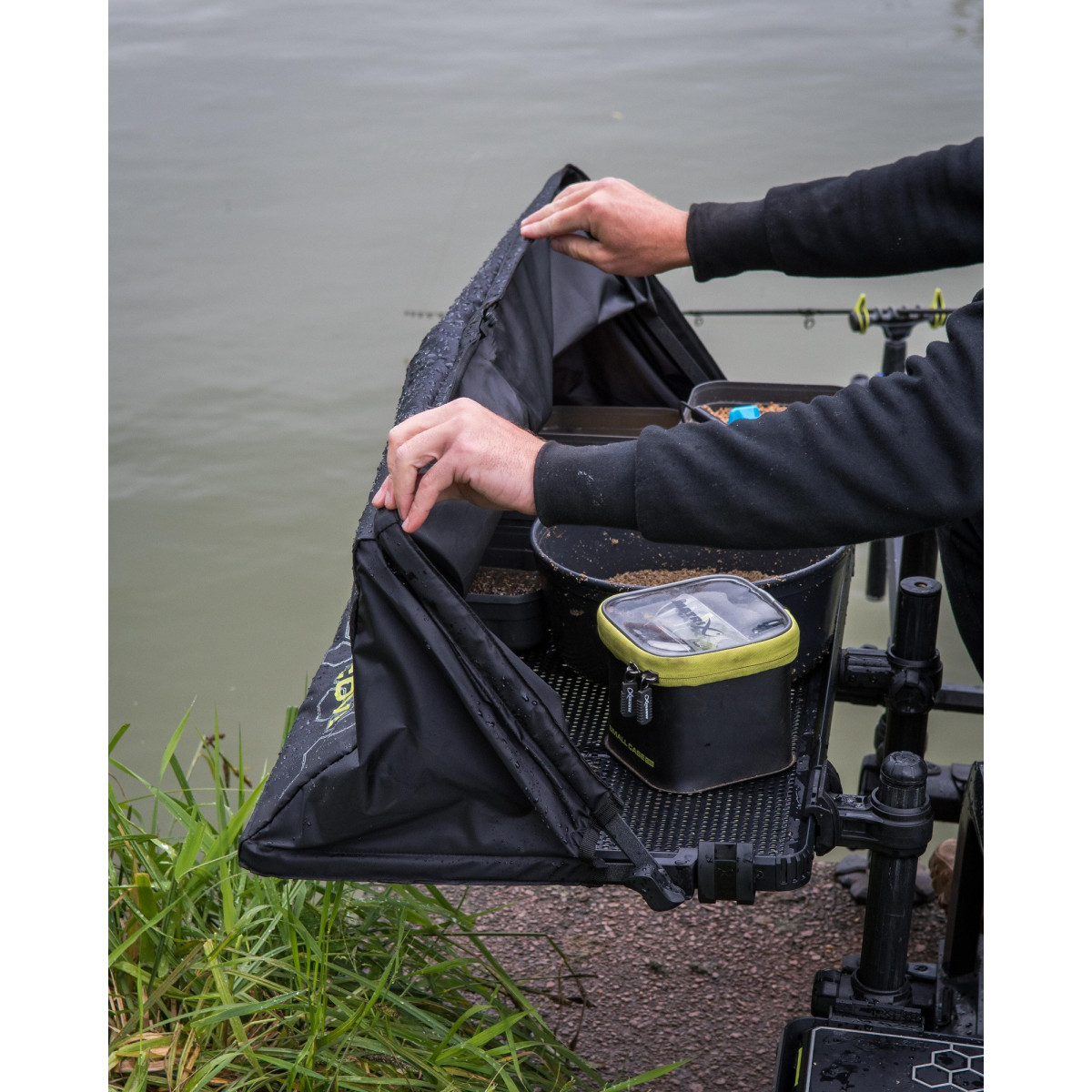 GBA080 Parawan Matrix Folding Side Tray Storm Cover - Large