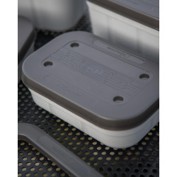 GBT043 Pudełko Matrix Air Lock Bait Tub - 1.25 Pint / 0.71L