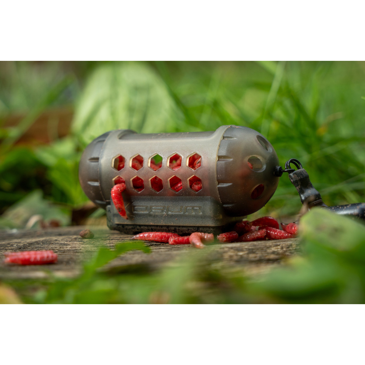 Koszyk zanętowy na robaki Korum Window Maggot Feeder