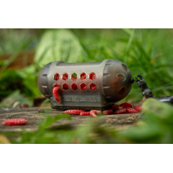 Koszyk zanętowy na robaki Korum Window Maggot Feeder