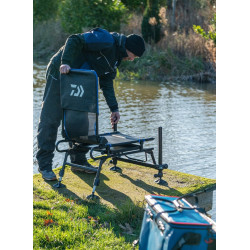 13432-600 Krzesło Daiwa N'Zon Slidetray Feeder Chair