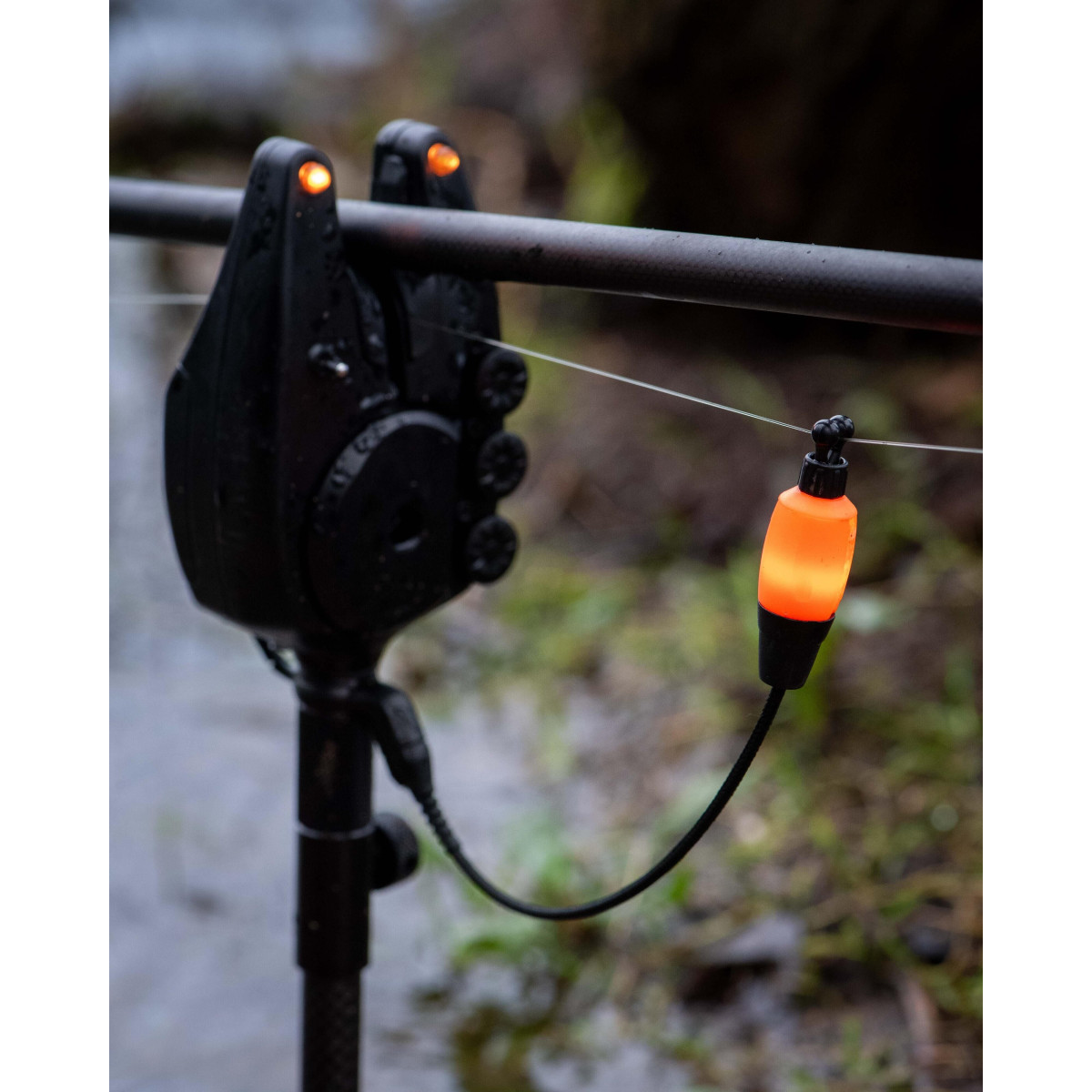 CBI148 Hanger Fox Black Label Dinky Halo Bobbin - Orange