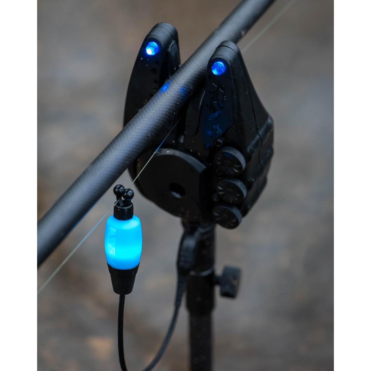 CBI150 Hanger Fox Black Label Dinky Halo Bobbin - Blue