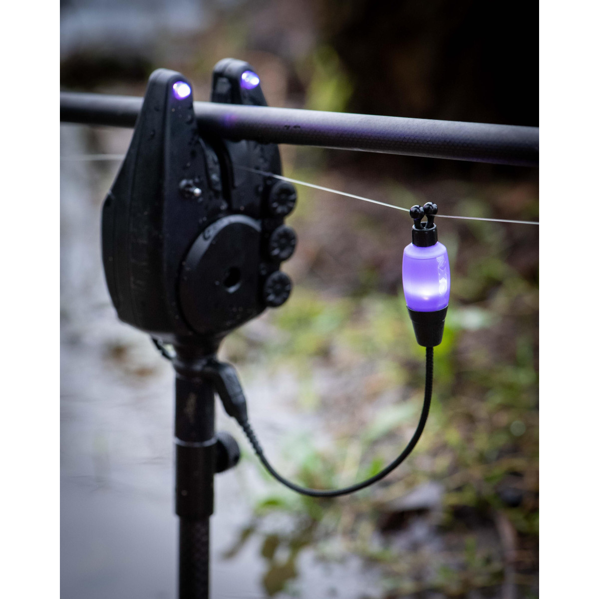 CBI151 Hanger Fox Black Label Dinky Halo Bobbin - Purple