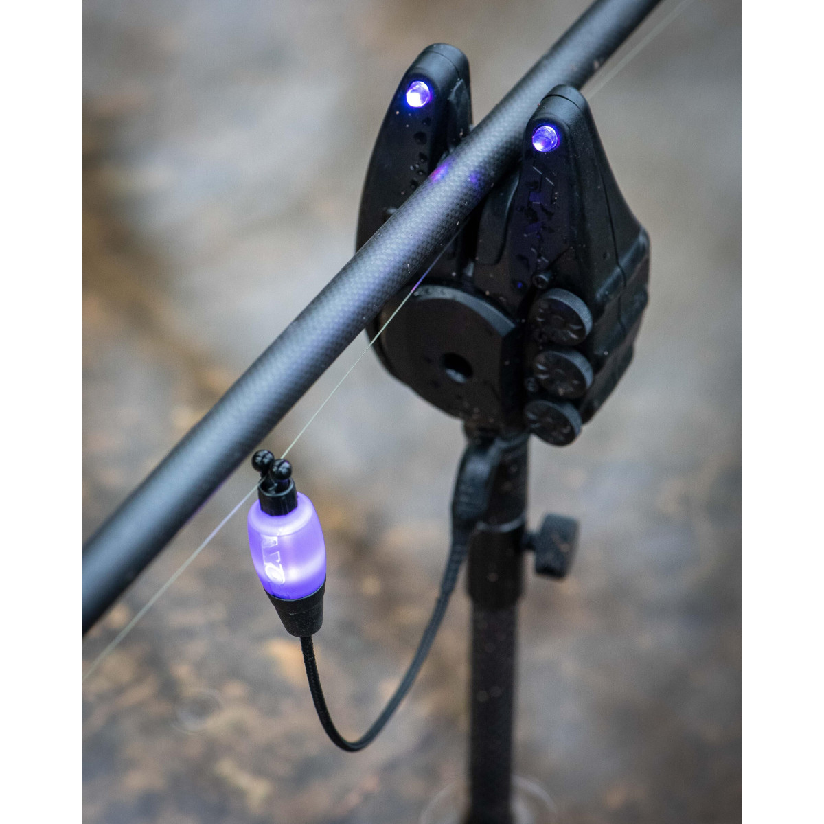 CBI151 Hanger Fox Black Label Dinky Halo Bobbin - Purple