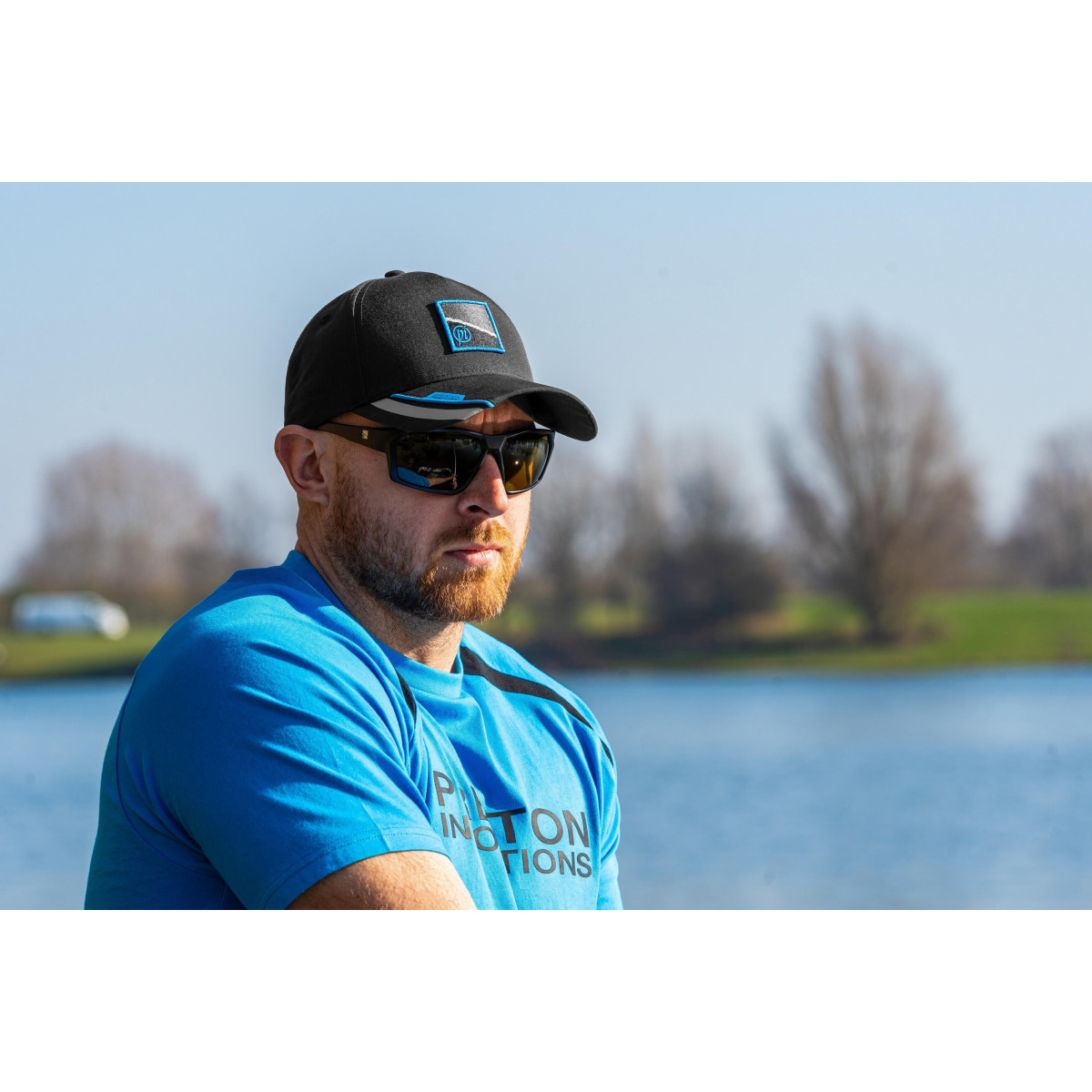 P0200772 Czapka Preston Black Apex Cap