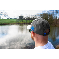 P0200773 Czapka Preston White Drift Cap