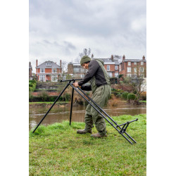 K0360094 Tripod Korum Deluxe River Tripod 3 Rod Wide
